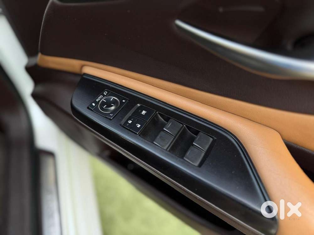 Lexus Es 300h Luxury, 2019, Petrol