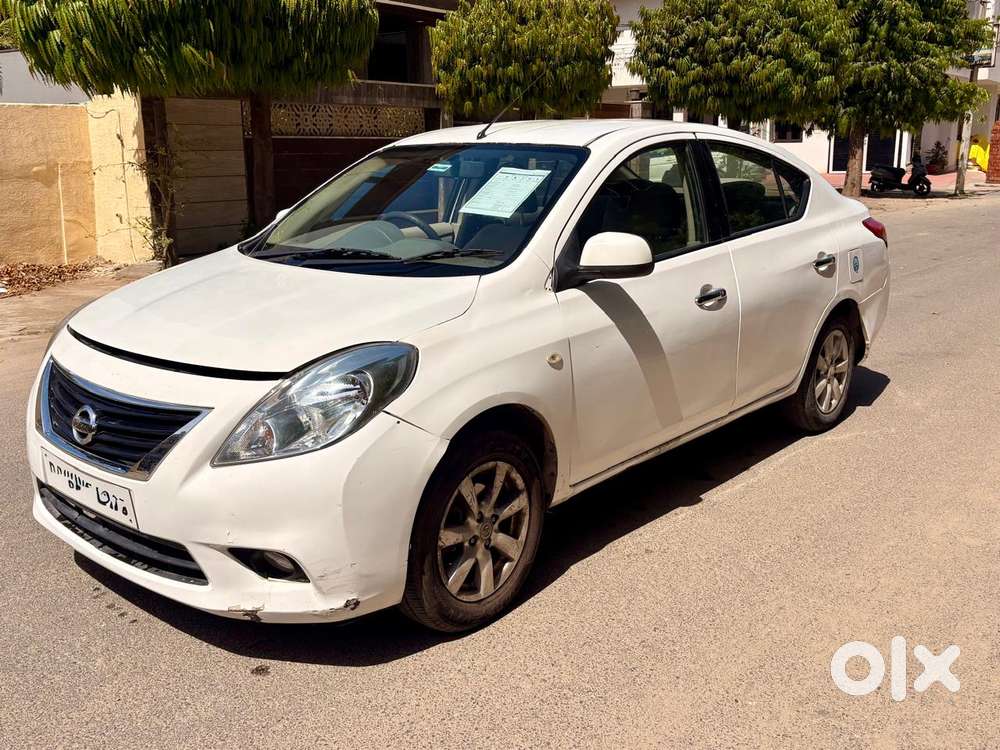 Nissan Sunny Xv, 2014, Petrol
