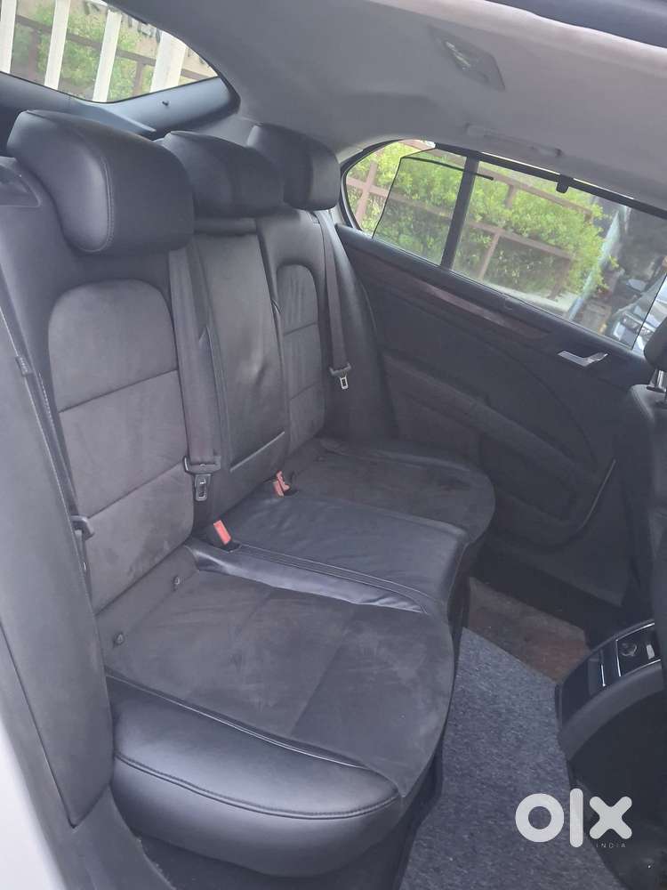 Skoda Superb 1.8 Elegance Tsi At, 2015, Petrol