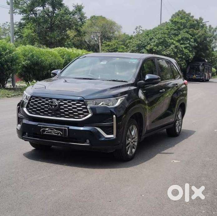 Toyota Innova Hycross Zx(o), 2025, Petrol