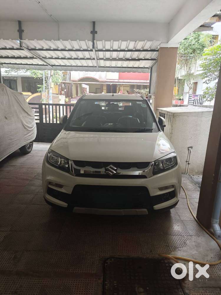 Maruti Brezza Zdi+ Amt 2018 White Top Model No Accident Fully Loaded