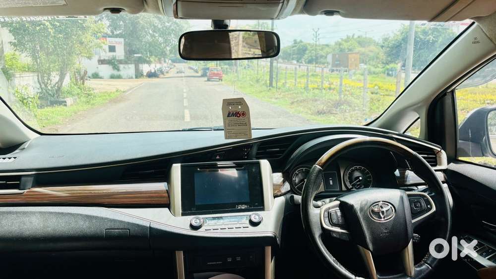 Toyota Innova Crysta 2017