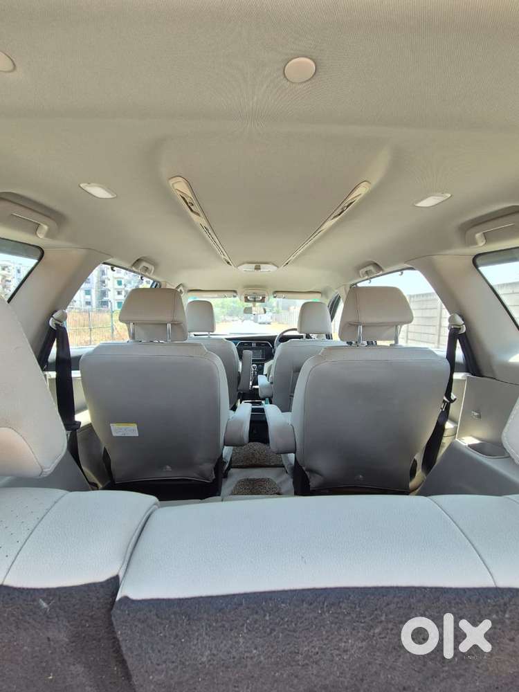 Mahindra Marazzo M8, 2018, Diesel