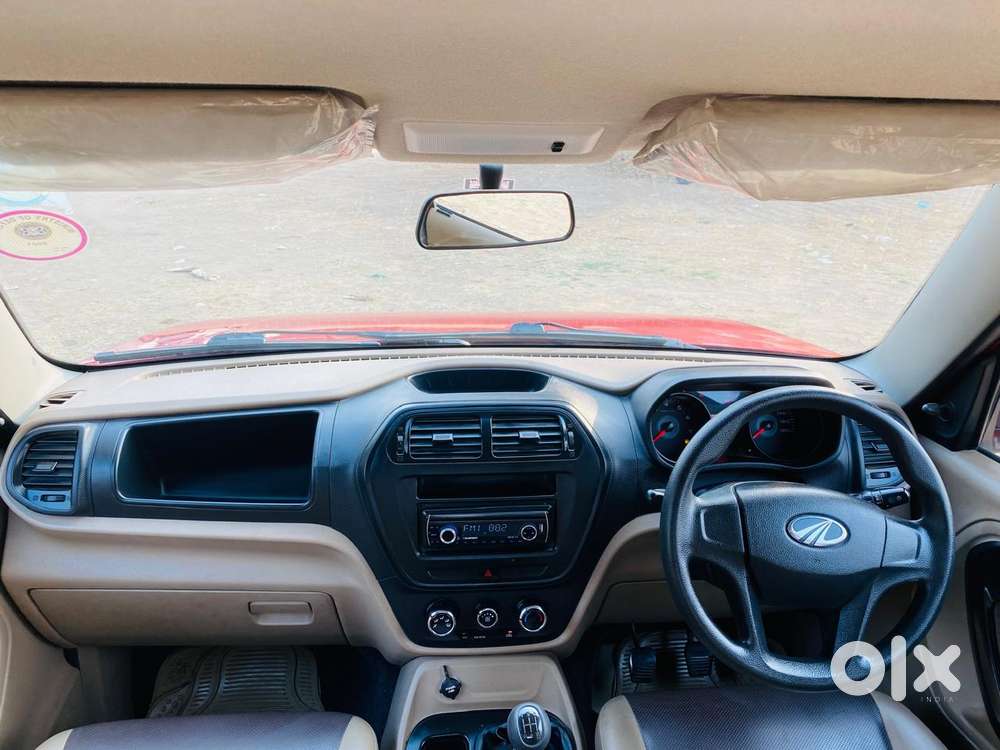 Mahindra Tuv 300 T4, 2016, Diesel