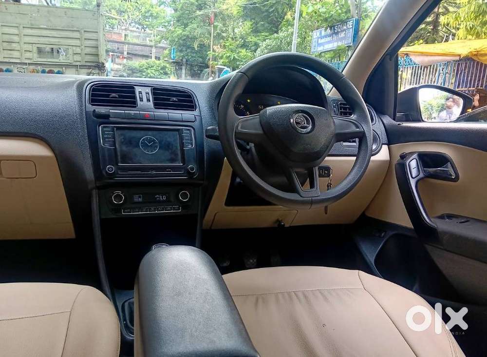 Skoda Rapid 1.0 Tsi Active, 2021, Petrol