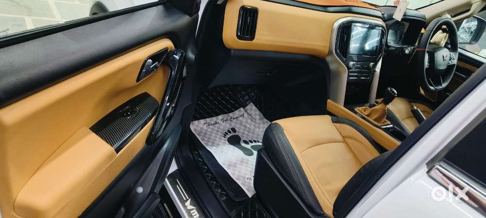 Mahindra Scorpio-n 2.0 Z2 Petrol Mt 7 Str, 2025, Petrol