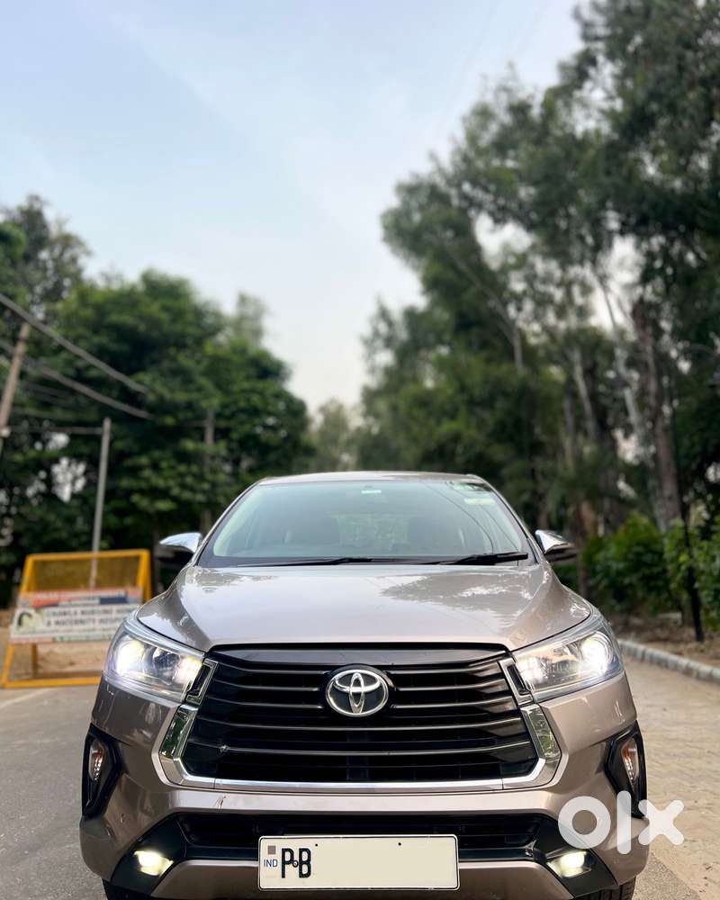 Toyota Innova Crysta [ ] 2.4 Zx At 7 Str, 2022, Diesel