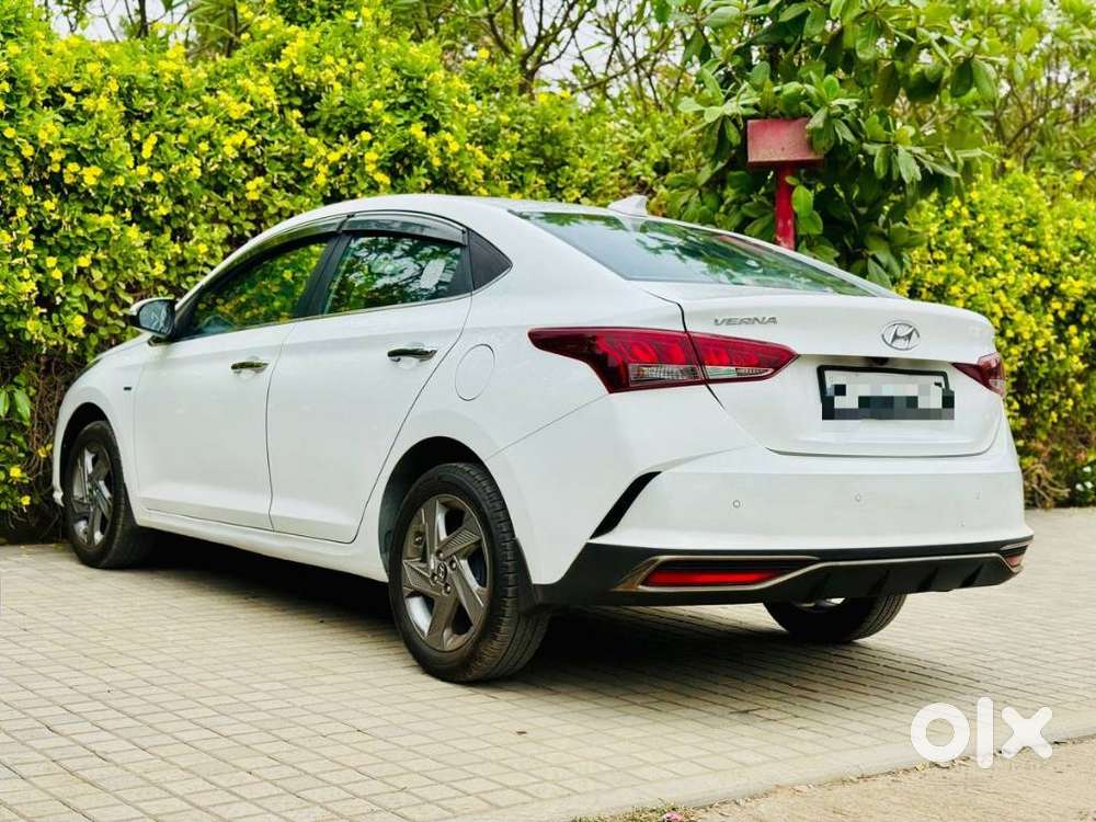 Hyundai Verna 1.5 Sx Petrol Mt, 2022, Petrol