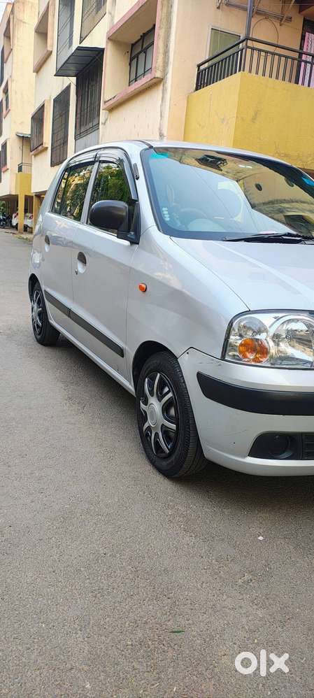 Santro Xing Family Car