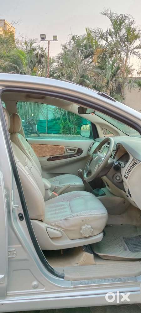 Toyota Innova 2.5 G (diesel) 7 Seater, 2014, Diesel