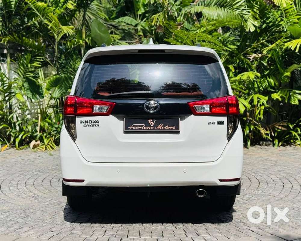 Toyota Innova Crysta 2.8 Gx At 8s, 2018, Diesel