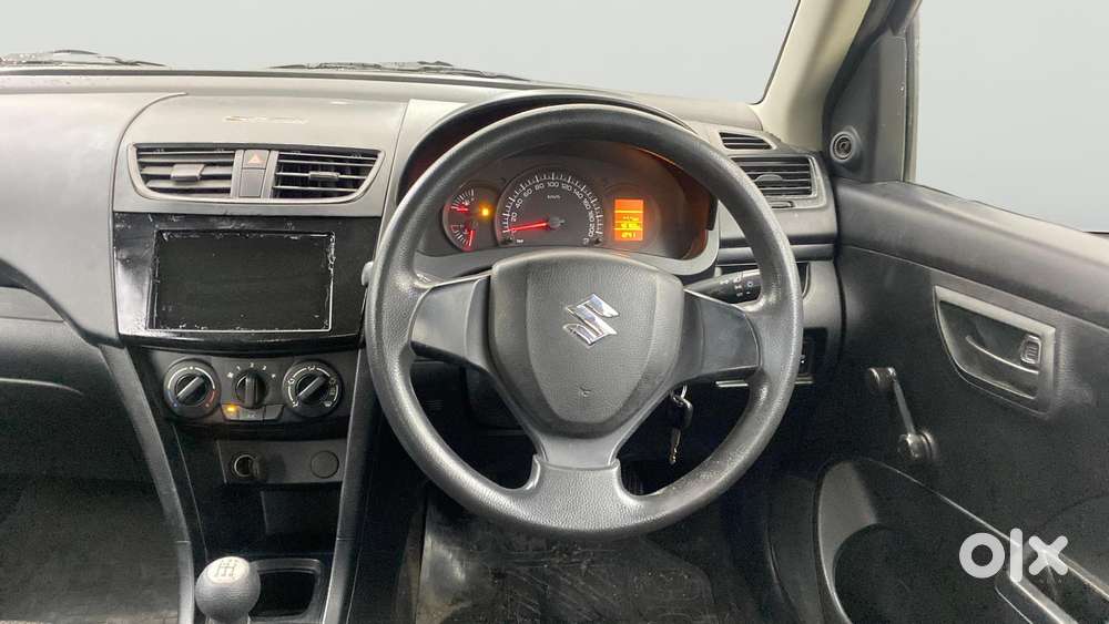 Maruti Suzuki Swift 2011-2014 Lxi, 2013, Petrol