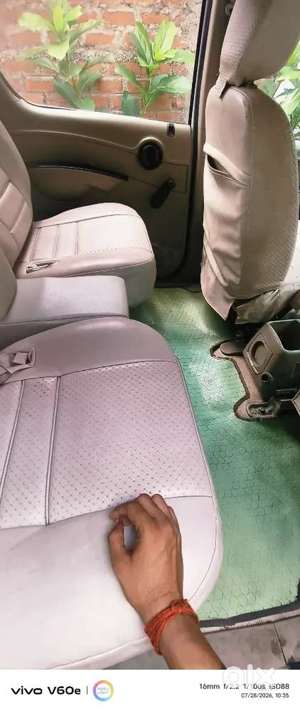 Mahindra Xylo 2015 Year New Tyre Gadi Mein Koi Kam Nahin Hai Insurance