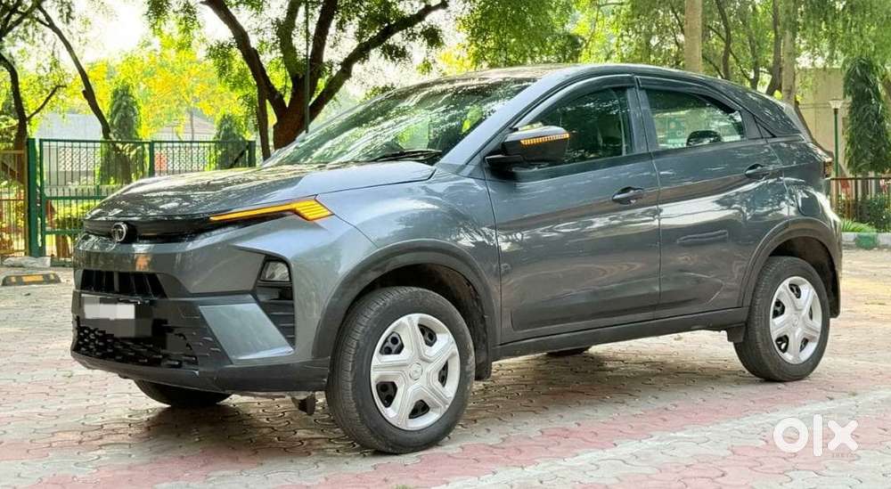 Tata Nexon Smart 1.2 Revotron Petrol 5 Mt, 2024, Petrol