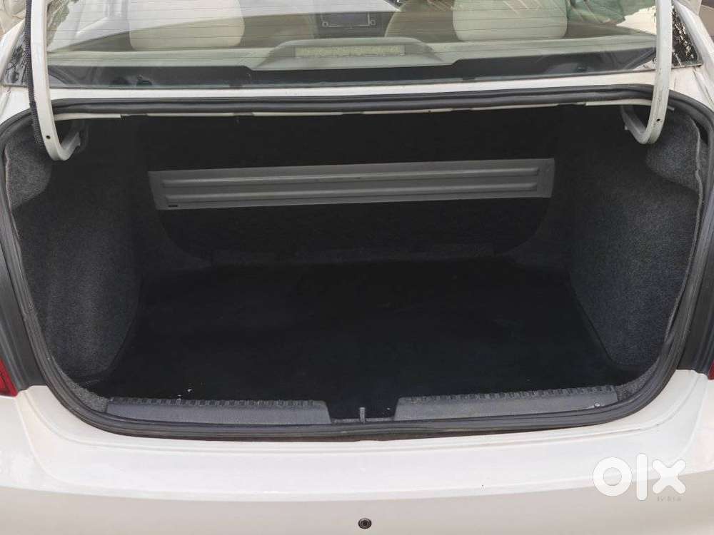 Skoda Rapid 2013-2016 1.6 Mpi At Elegance, 2014, Petrol