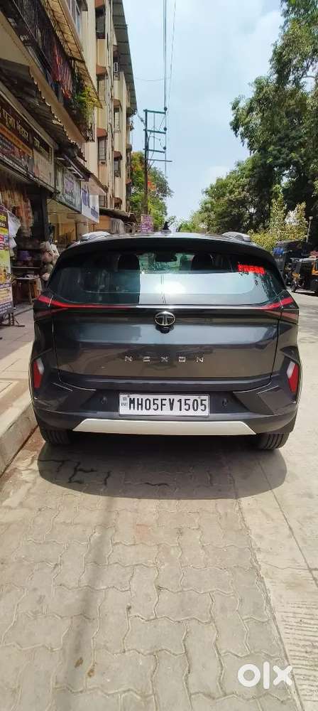 Tata Nexon 2025 Petrol Well Maintained