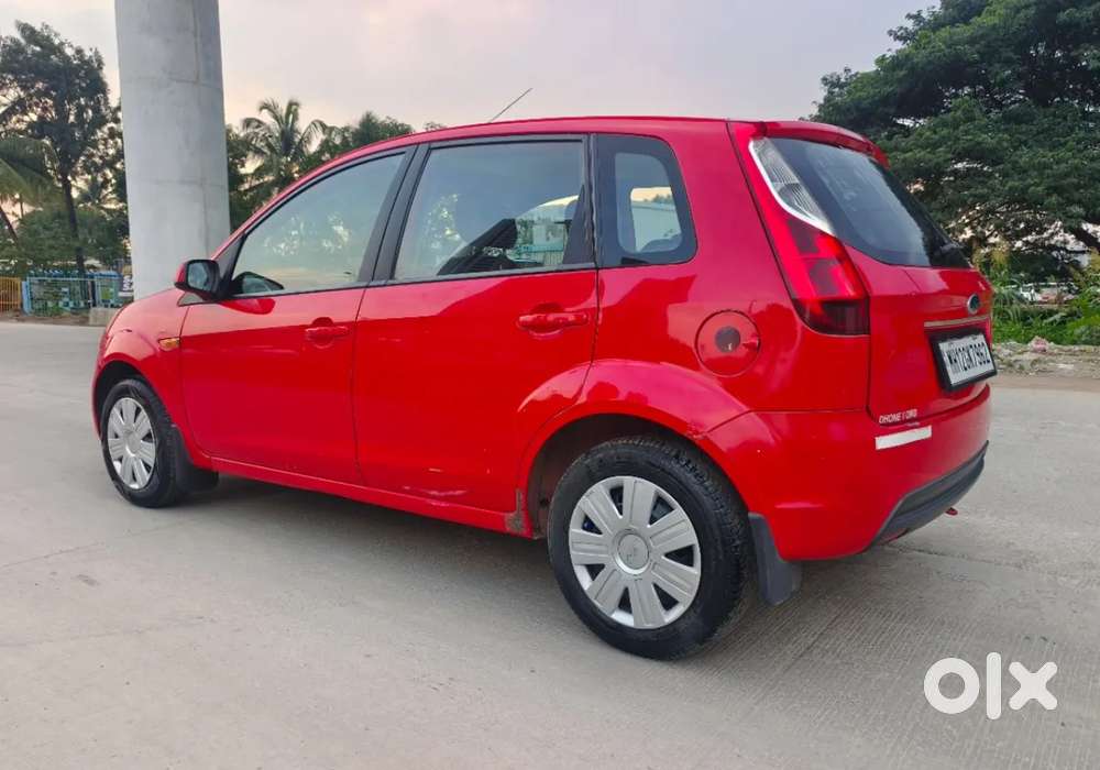 Ford Figo Petrol Zxi, 2011, Petrol