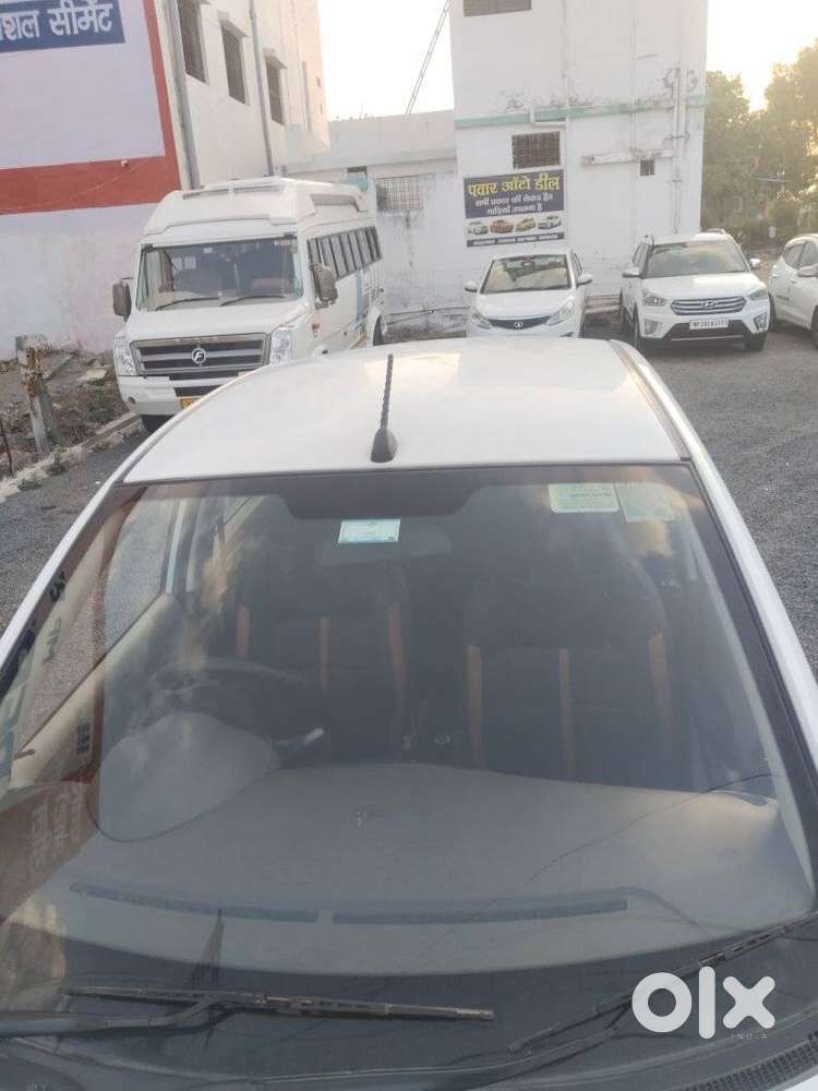 Hyundai I10 Sportz, 2013, Petrol
