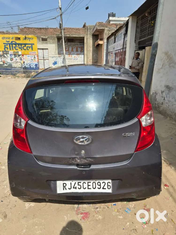 Hyundai Eon 2018 Cng & Hybrids 180000 Km Driven