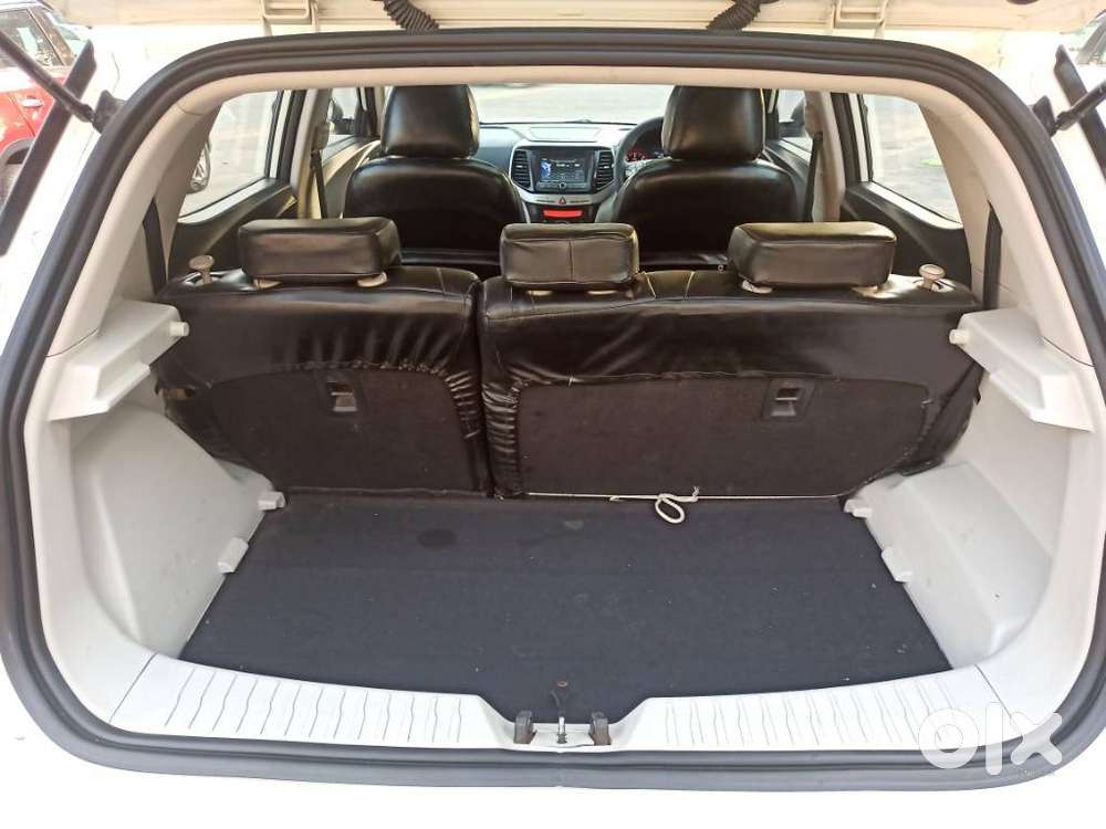Mahindra Xuv300 W8 Option Diesel, 2022, Diesel