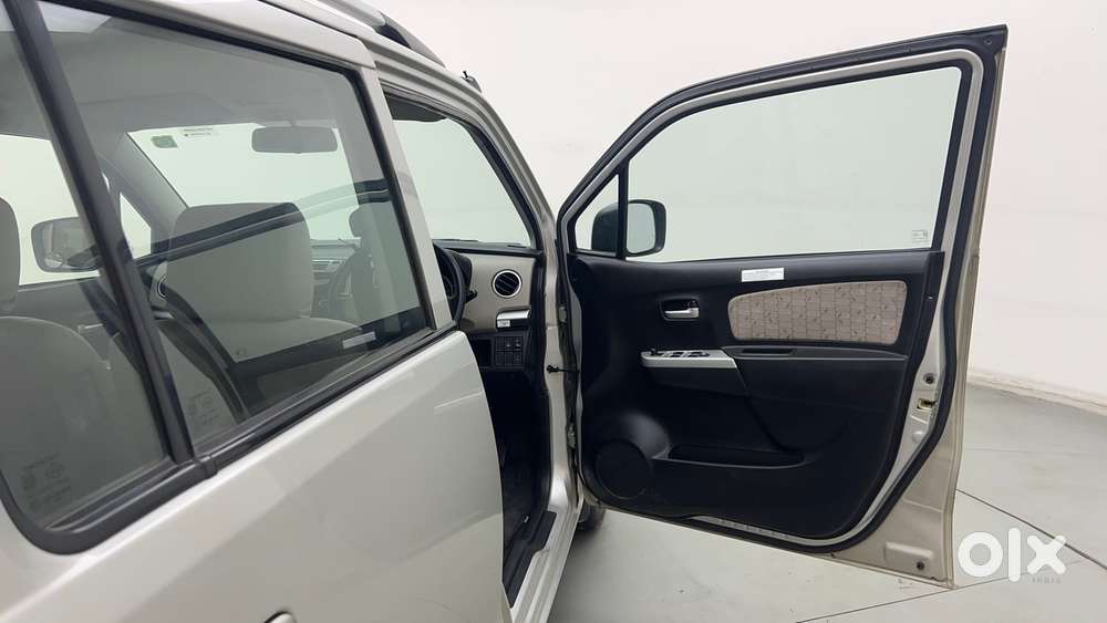 Maruti Suzuki Wagon R 1.0 Vxi Amt, 2016, Petrol