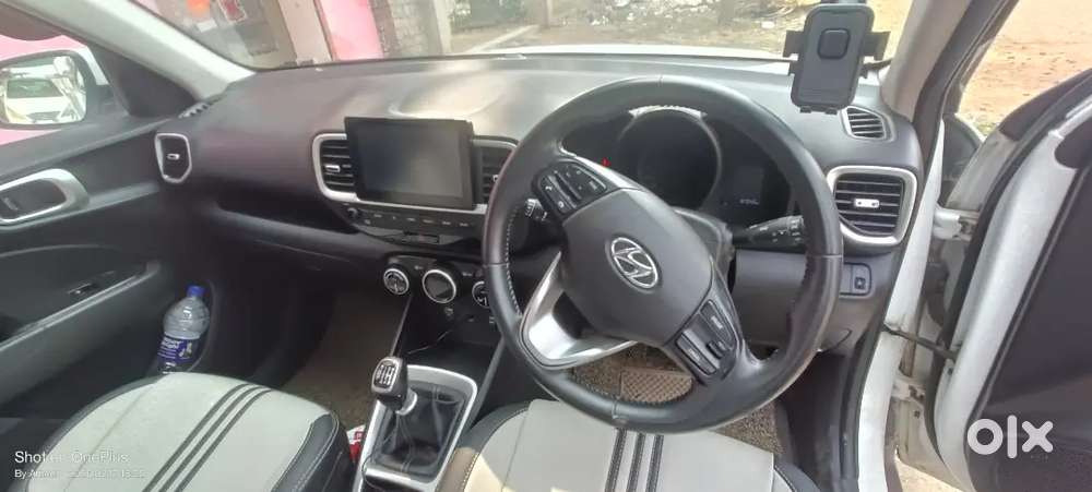 Looking To Sell Venu 2020 Diesel Model In Very Good Condition