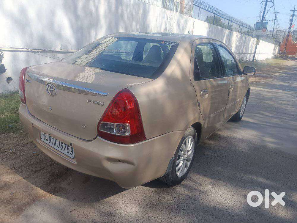 Toyota Etios 2010-2012 Vx, 2011, Cng & Hybrids