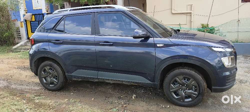 Hyundai Venue 2024 S(o) Petrol Manual