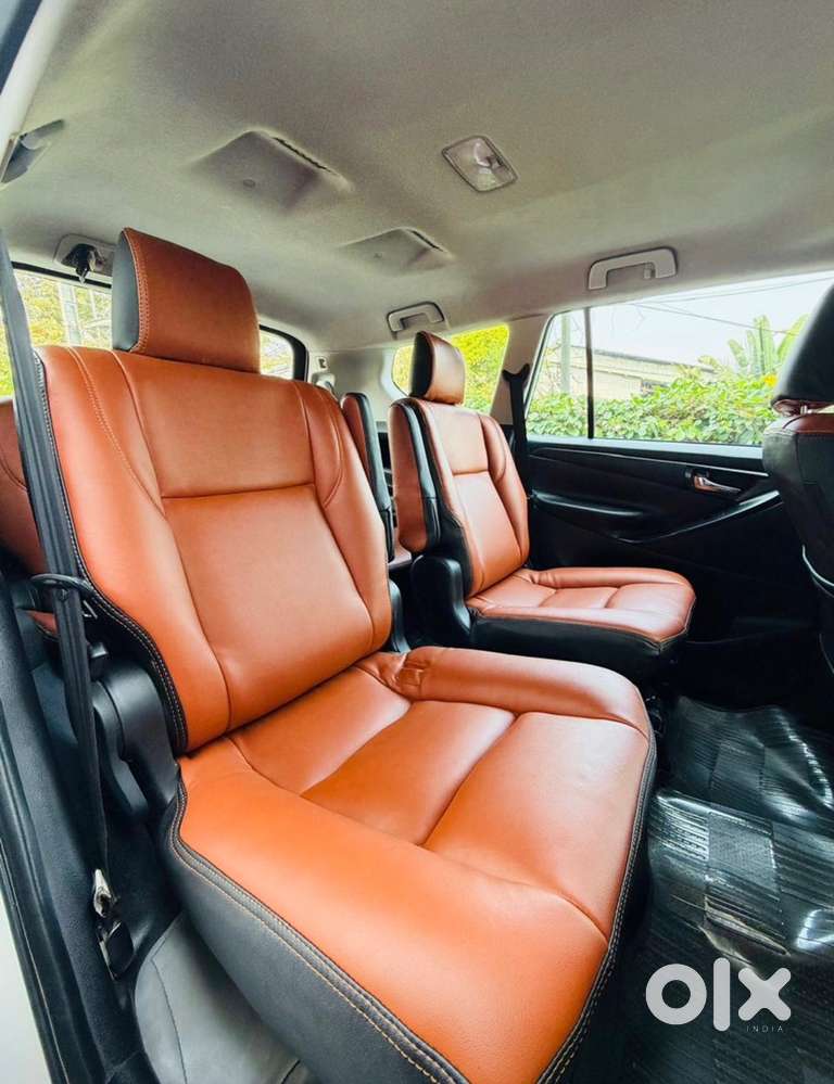Toyota Innova Crysta 2019