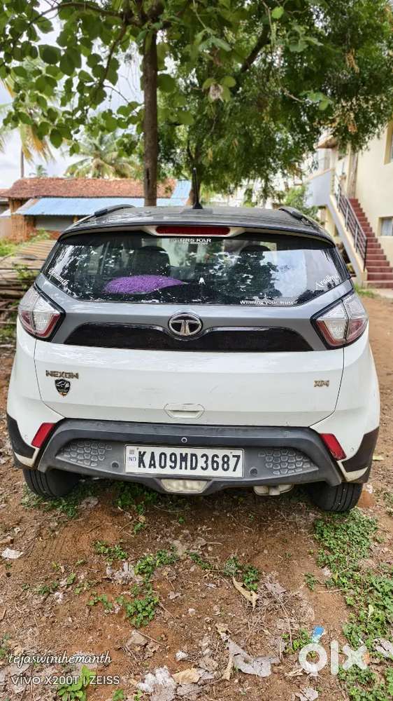 Tata Nexon Petrol Manul. 27/11/ 2017