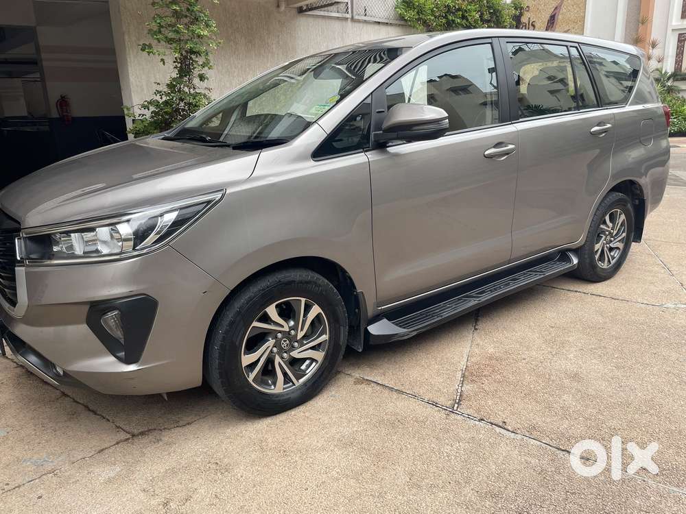 Toyota Innova Crysta 2.4 Gx Limited Edition At 7 Str, 2022, Diesel