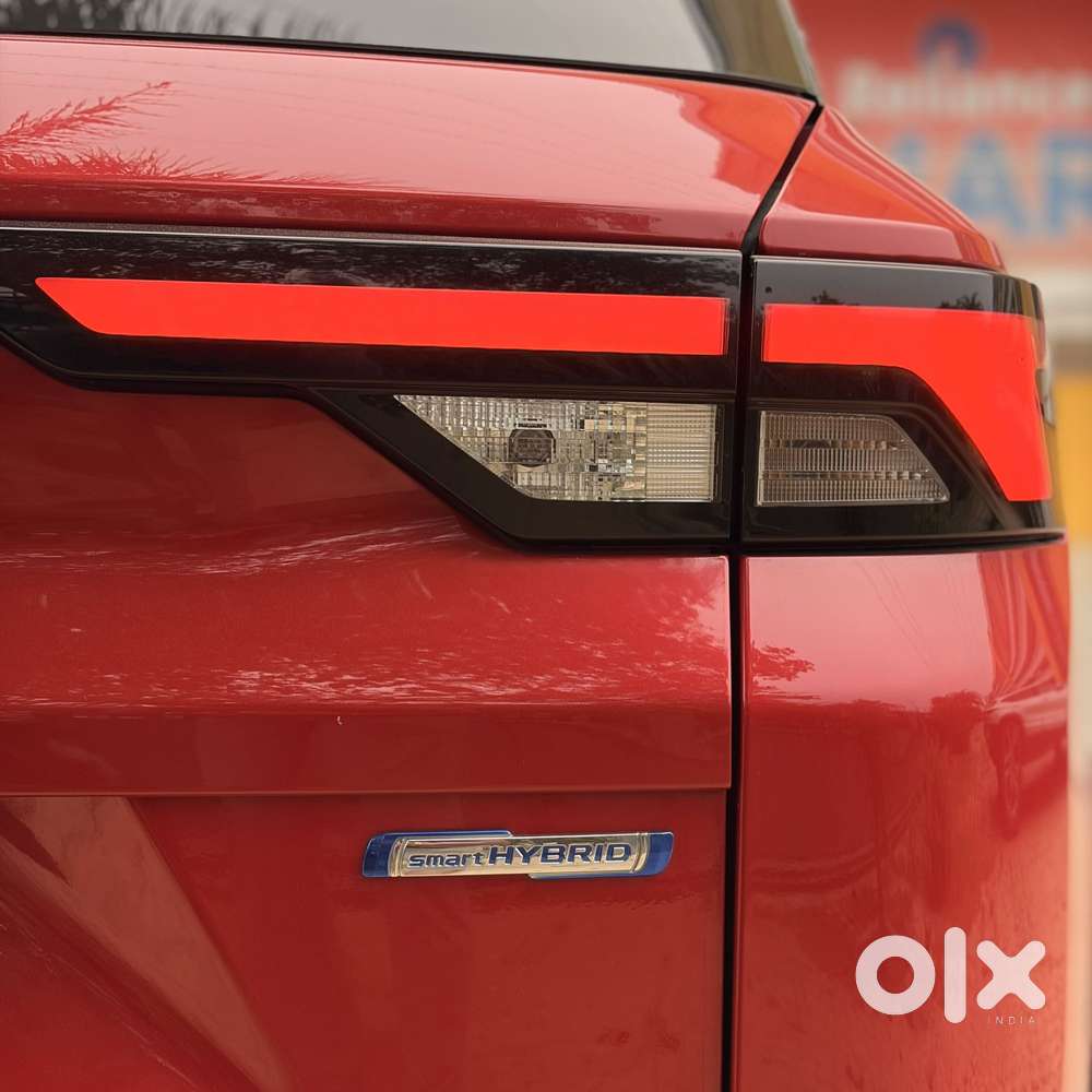 Maruti Suzuki Brezza 1.5 Zxi At Smart Hybrid, 2023, Petrol