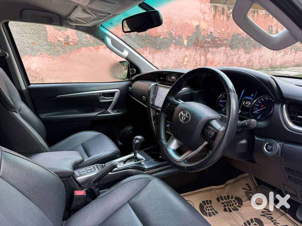 Toyota Fortuner 3.0 4x2 Automatic, 2025, Petrol