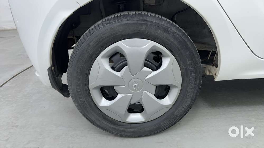 Tata Tiago 1.2 Revotron Xt Option, 2021, Petrol