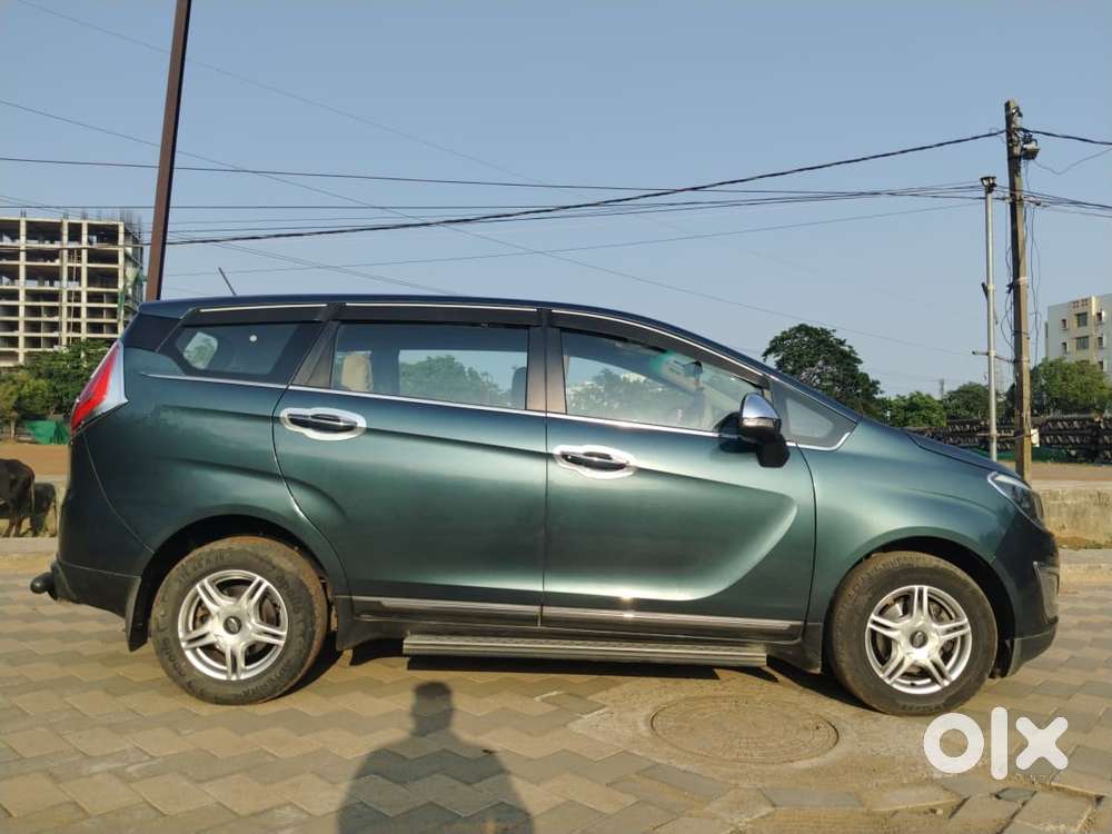 Mahindra Marazzo M6, 2019, Diesel