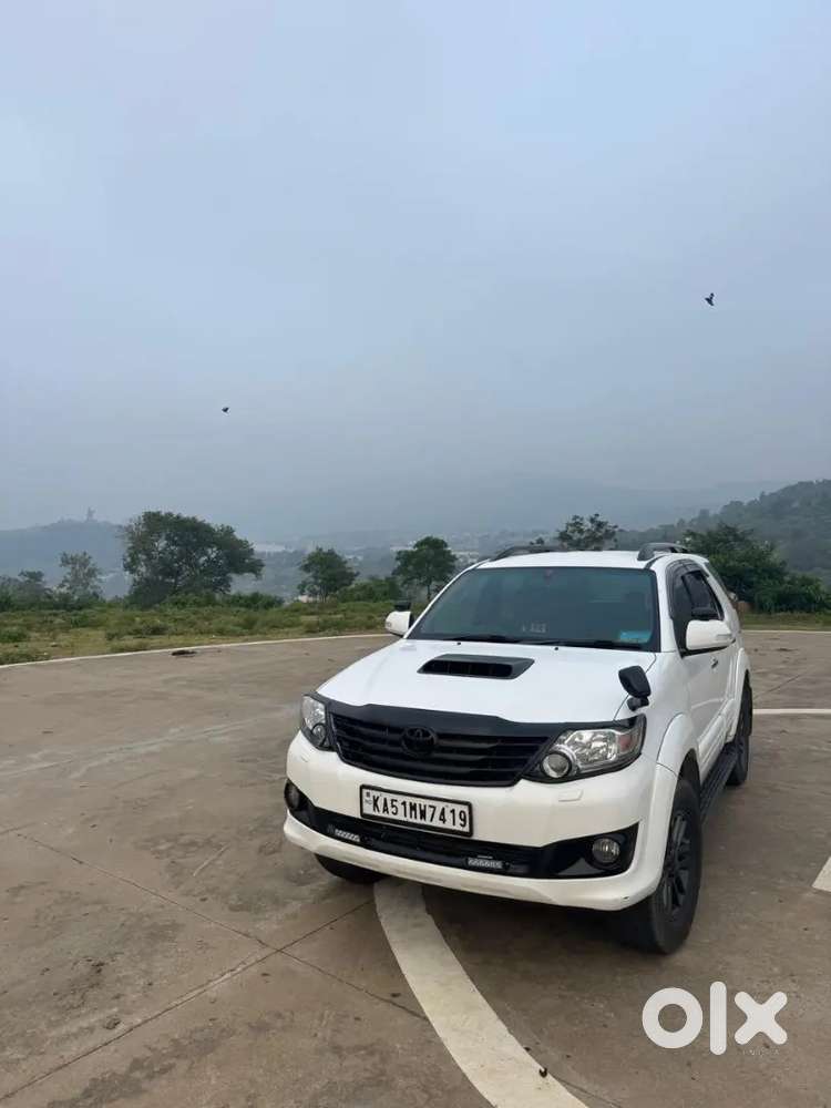 Toyota Fortuner 2015