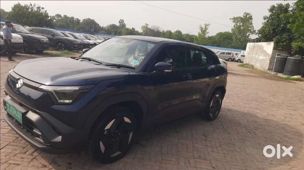 Maruti Suzuki Grand Vitara 1.5 Alpha Plus Intelligent Hybrid Ecvt, 2..