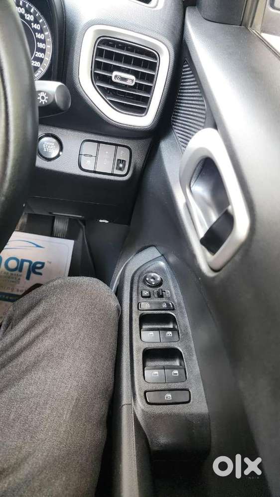 Hyundai Venue Sx Plus Dct Turbo 2021 Petrol Well Maintained