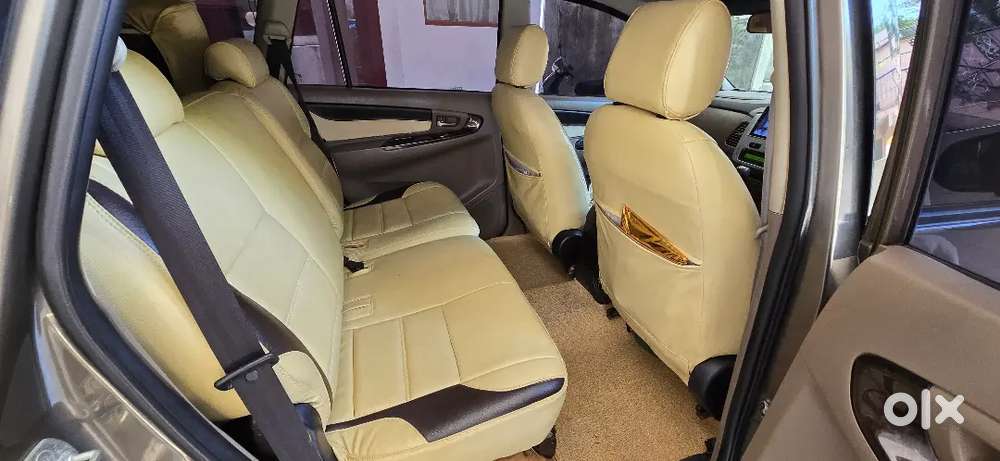 Toyata Innova 2016 Model Diesel/ Well Maintained / No Issues