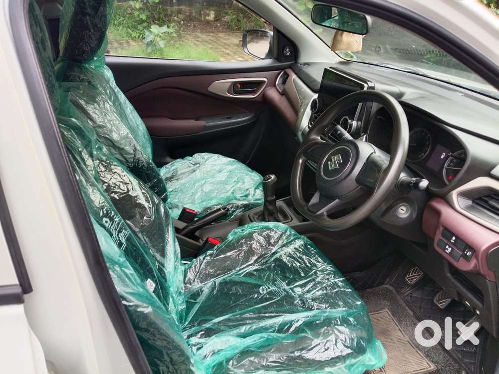 Maruti Suzuki Fronx Sigma 1.2 Mt, 2025, Cng & Hybrids