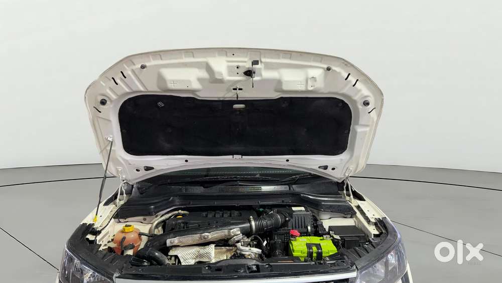 Mahindra Xuv300 W8 Diesel, 2023, Diesel