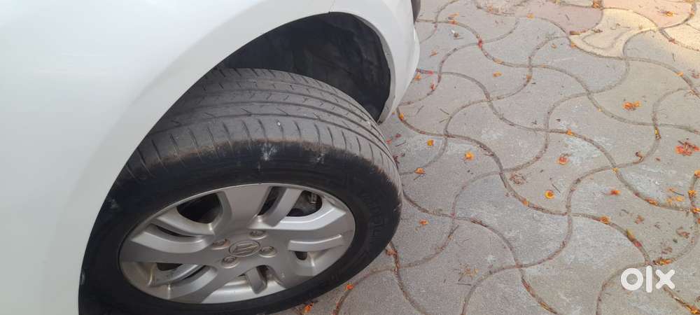 Maruti Suzuki Swift Dzire Zdi Bsiv, 2014, Diesel