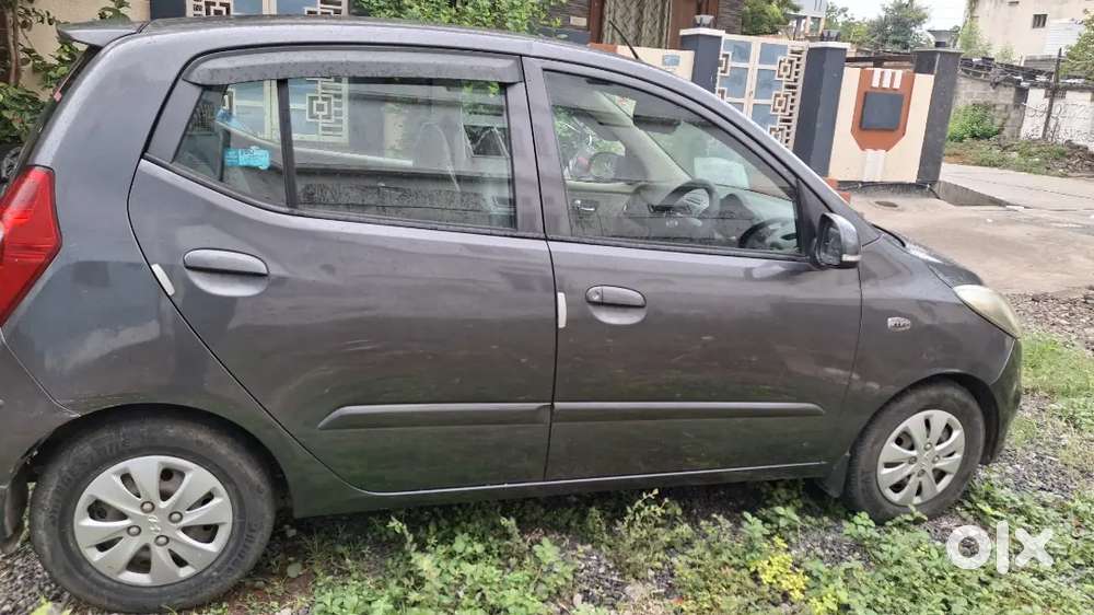 Hyundai I10 Sportz Petrol 2013
