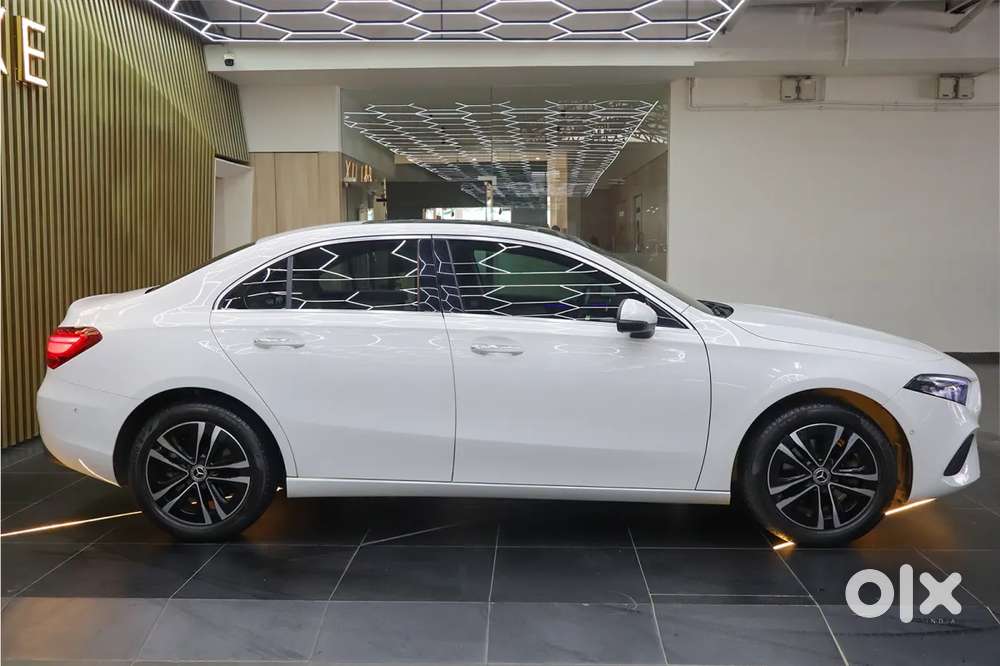 Mercedes-benz A-class Limousine 200, 2024, Petrol