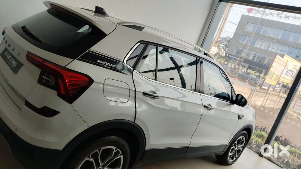 Skoda Kushaq 1.0 Tsi Style At, 2022, Petrol