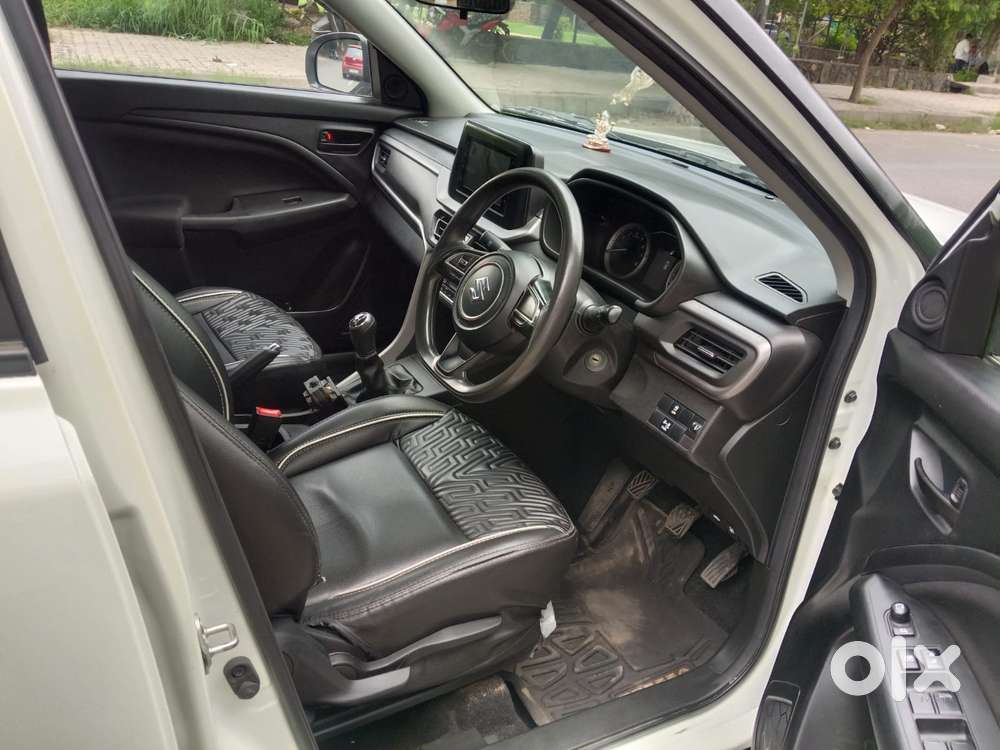 Maruti Suzuki Brezza Lxi S-cng, 2024, Cng & Hybrids