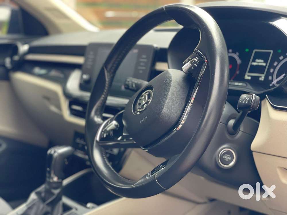 Skoda Slavia Ambition 1.0l Tsi At, 2024, Petrol