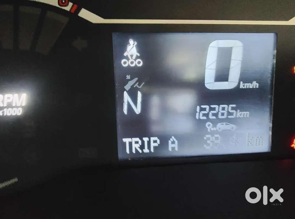 Nissan Magnite  Visia Ez-shift 2025