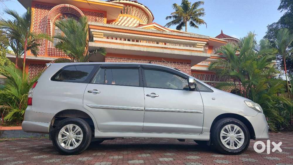 Toyota Innova 2012 Diesel Well Maintained
