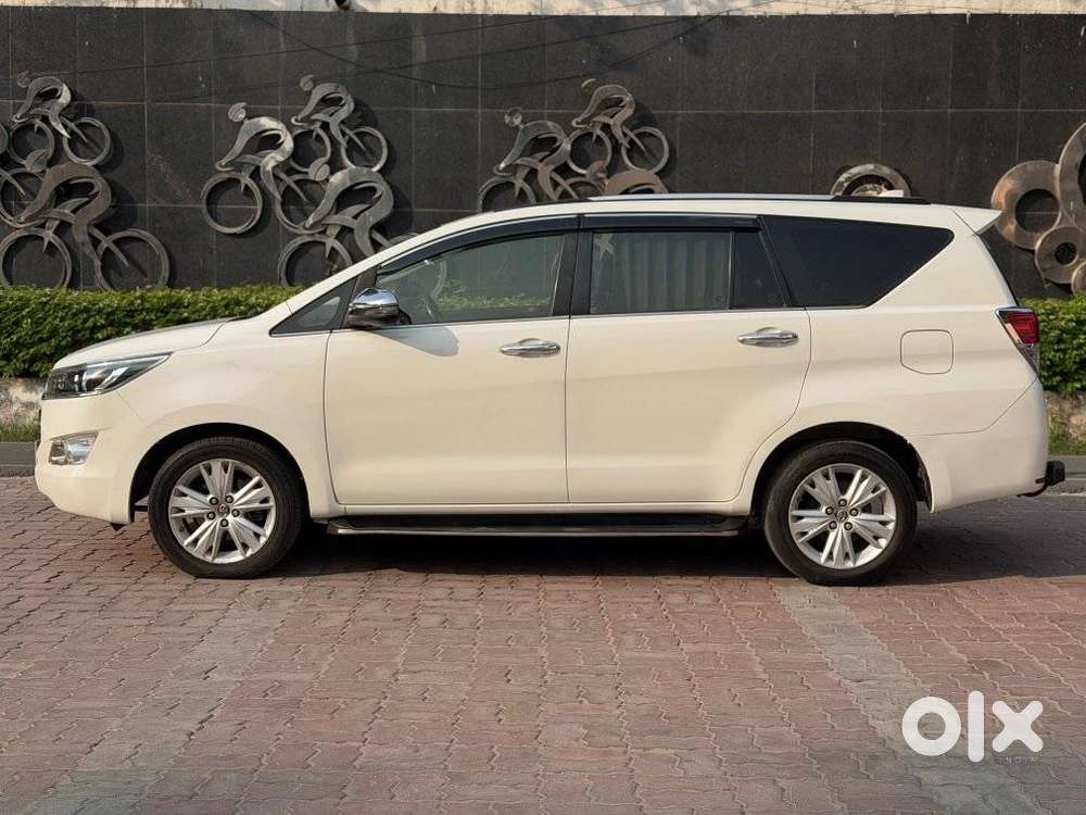 Toyota Innova Crysta 2.4 Zx Mt, 2019, Diesel